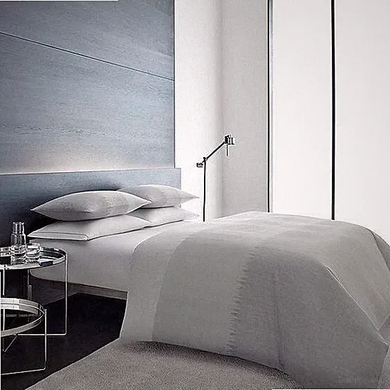Brand New Vera Wang Cotton Grey Queen Duvet Cover. Retails $495