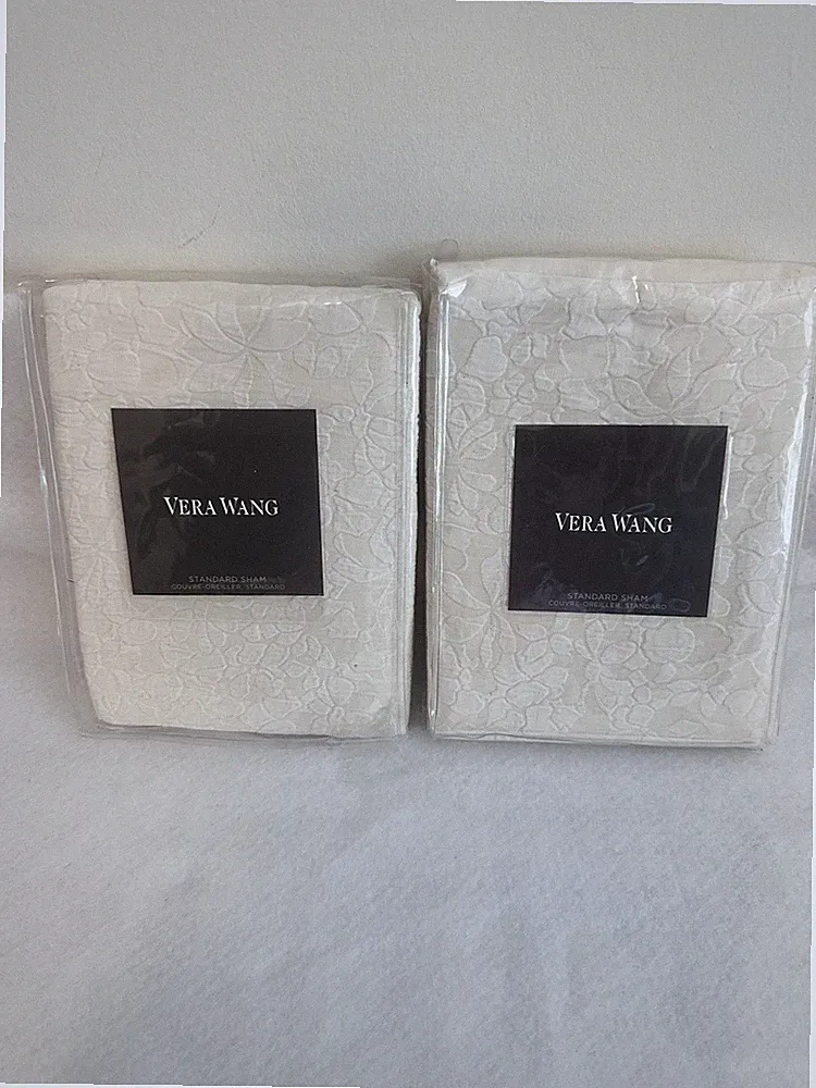 New - 2 VERA WANG SCULPTED FLORAL Standard Shams