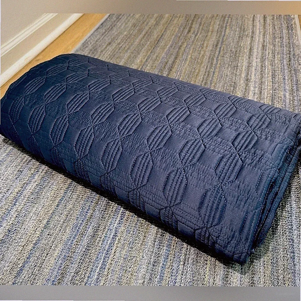 Vera Wang Bedspreads