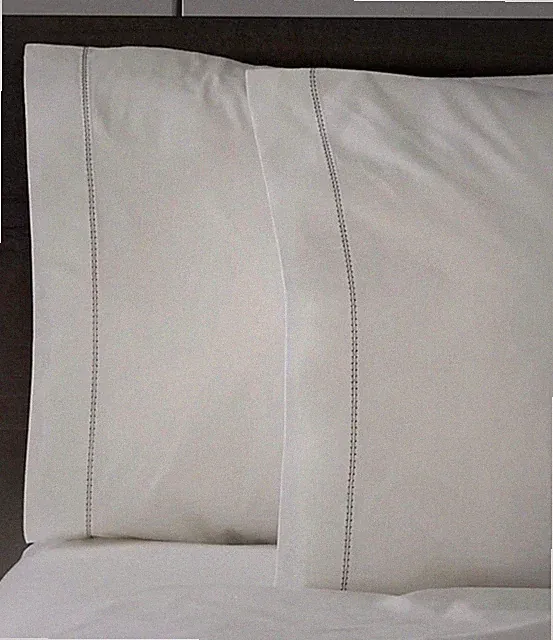 Vera Wang Perfect Percale 400tc 2 Standard Pillowcases White